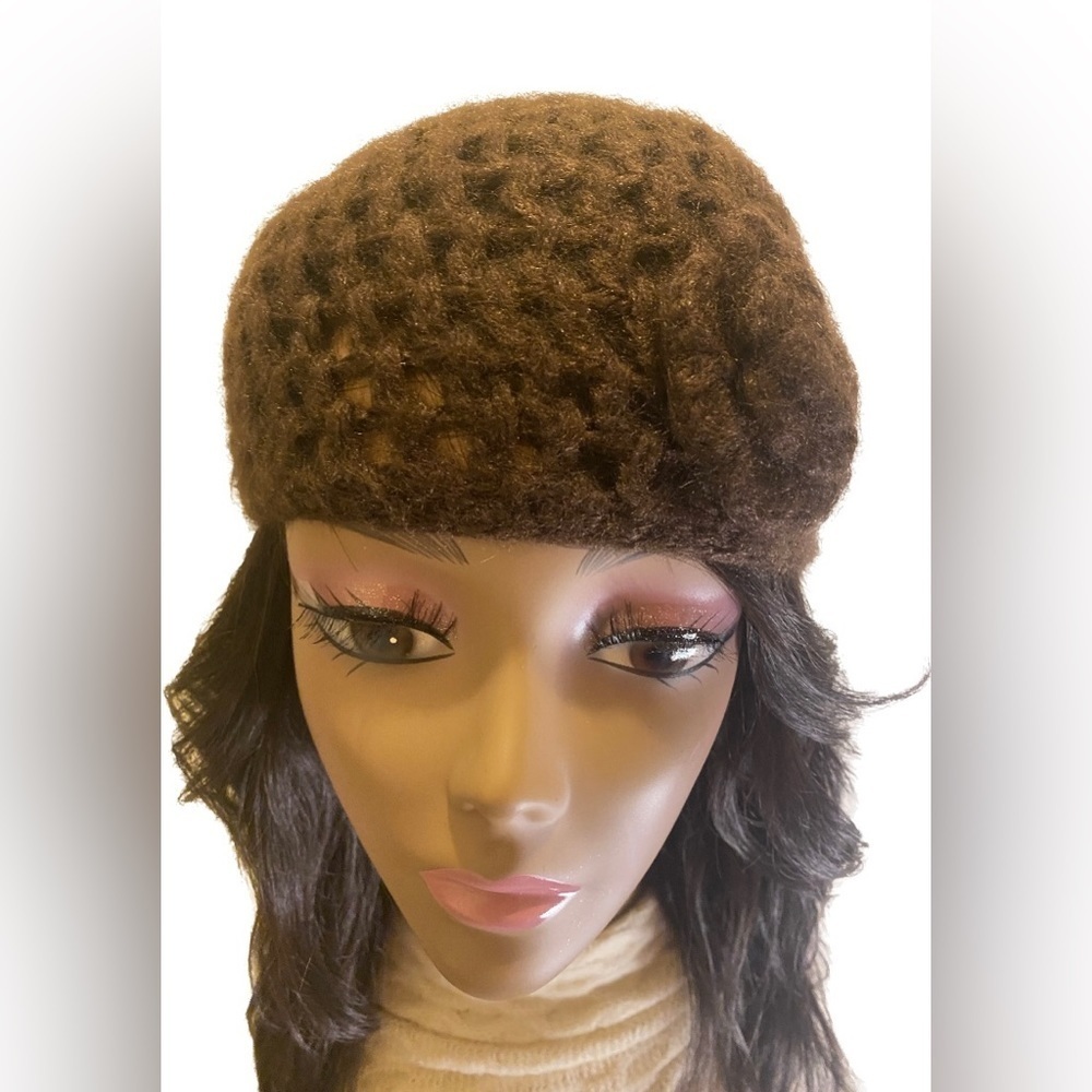 Brown crochet Beanie - Picture 6 of 7